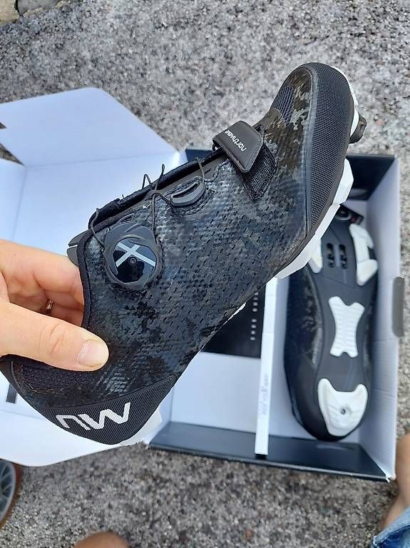 Northwave Scarpe da uomo: Northwave Razer 2 / 42 Neuf – Usato da Brot-Plamboz venduto da baggiins