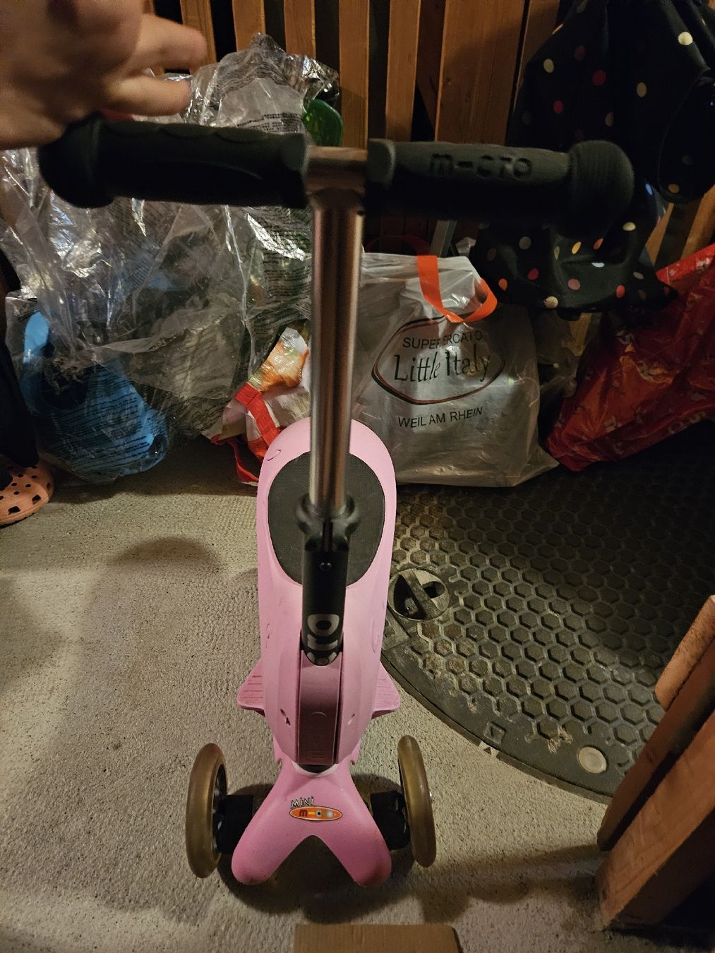 Micro Kickboard: micro trotti mit sitz – D'occasion à Basel par fragolina08 1