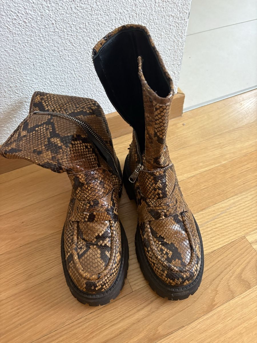 Scarpe da donna: Stiefel – Usato da Zürich venduto da Esperanto