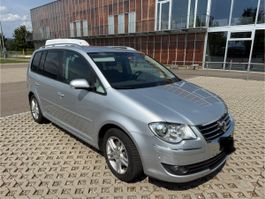 VW Touran 2.0 TDI DSG Vollleder 7Sitze Top Zustand