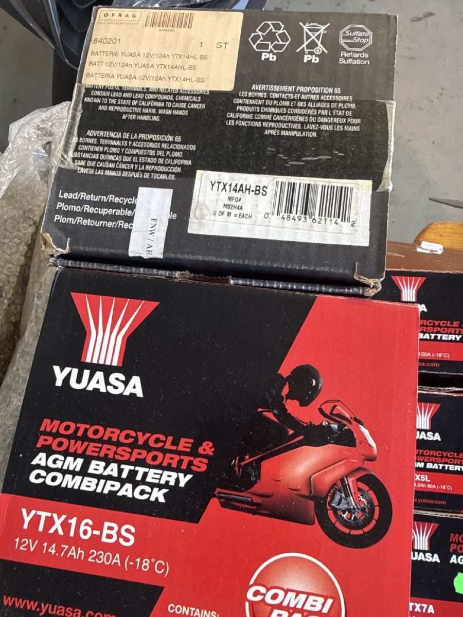 Batterie: 6 Batterie Motorrad CombiPack neu – Nuovo (secondo la descrizione) da Buochs venduto da 18-84 2