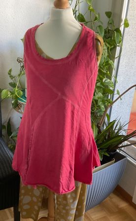 Jolie tunique originale rose foncé MALOKA avec dentelle t.M