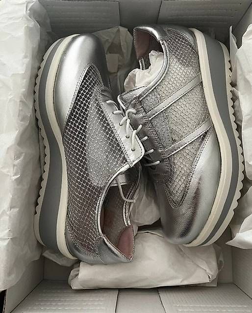 Damenschuhe: Damen Schnürer Höhe ca. 45 mm. – Neu und originalverpackt aus Veltheim AG von rolo71 3