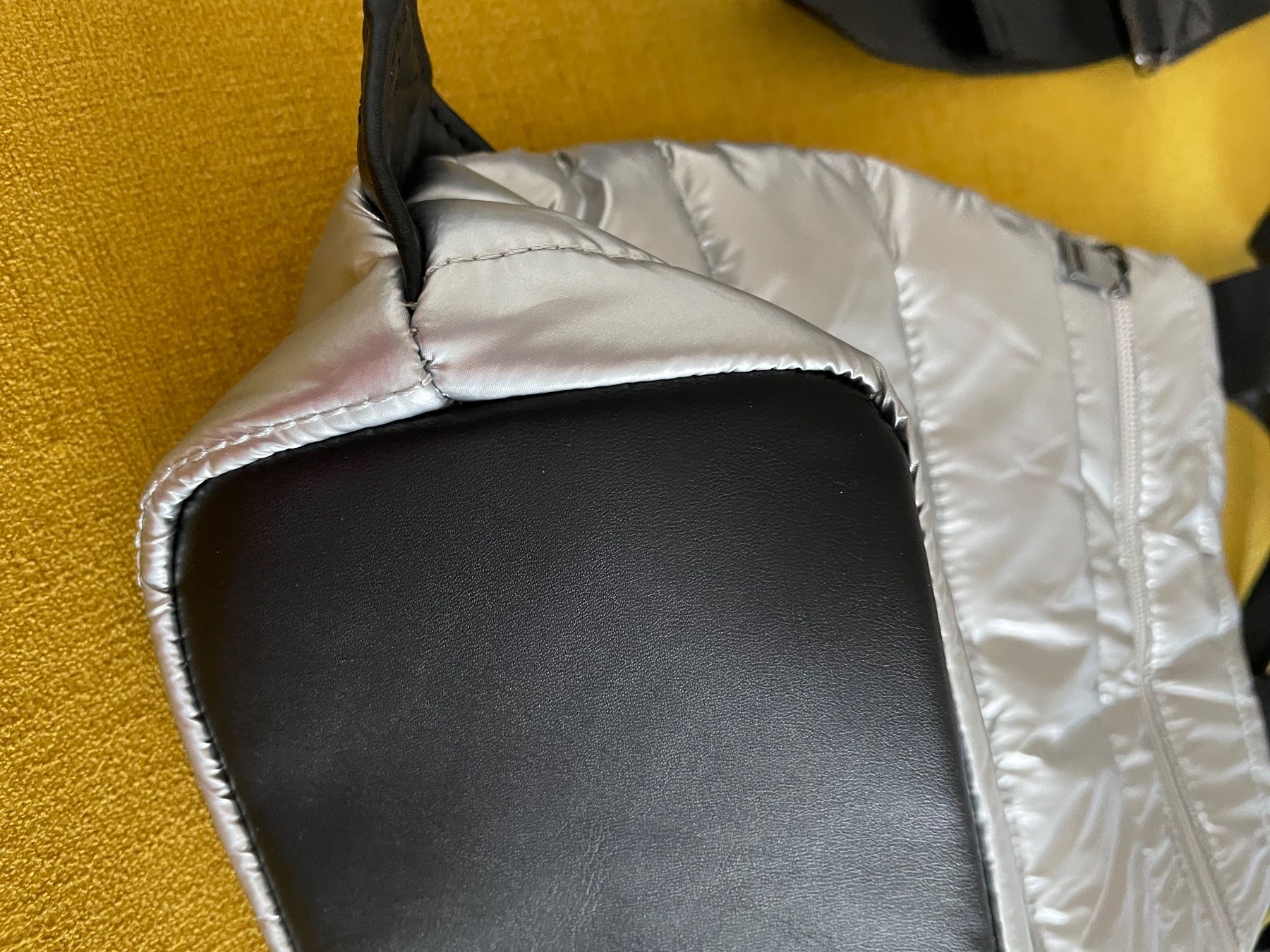 Zaini: Damen - Rucksack Silber – Nuovo e nell'imballaggio originale da Feusisberg venduto da Mila1122 3
