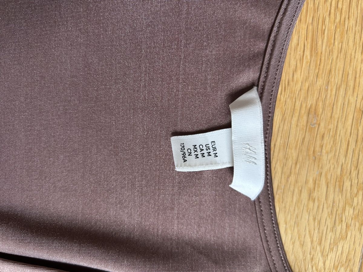 H&M Top: Body manches longues – Usato da Daillens venduto da guisepa 2