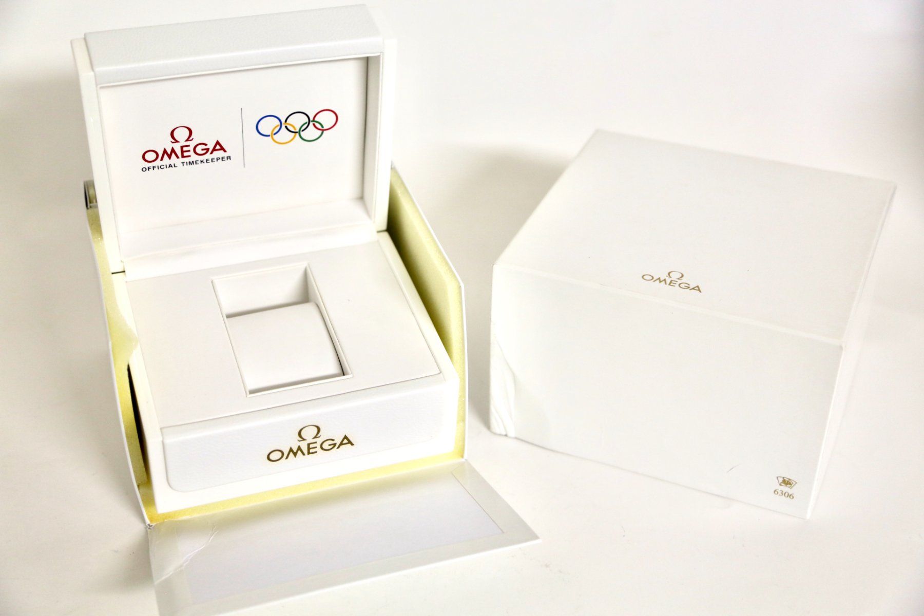 Omega Uhren: Omega Speedmaster Olympic Box – Gebraucht aus Reinach BL von