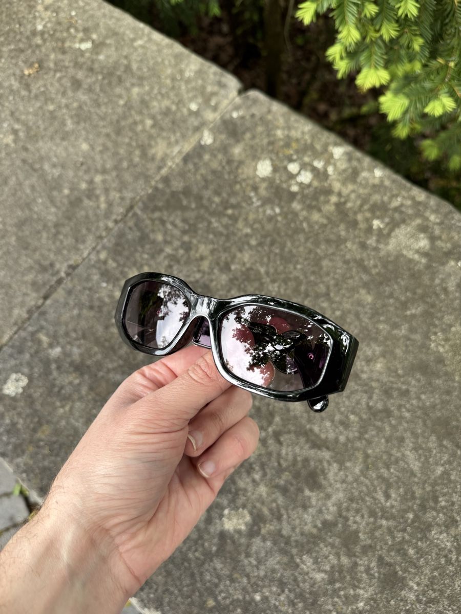Versace Occhiali & Lenti: Versace Medusa Sunglasses Black Luxury – Usato da Effretikon venduto da rus_2l2p 2