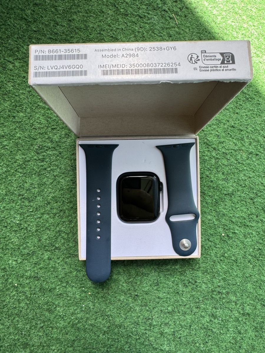 Apple Smartwatch: Apple Watch Nee Gebraucht – Nuovo (secondo la descrizione) da Gossau SG venduto da crno_mece
