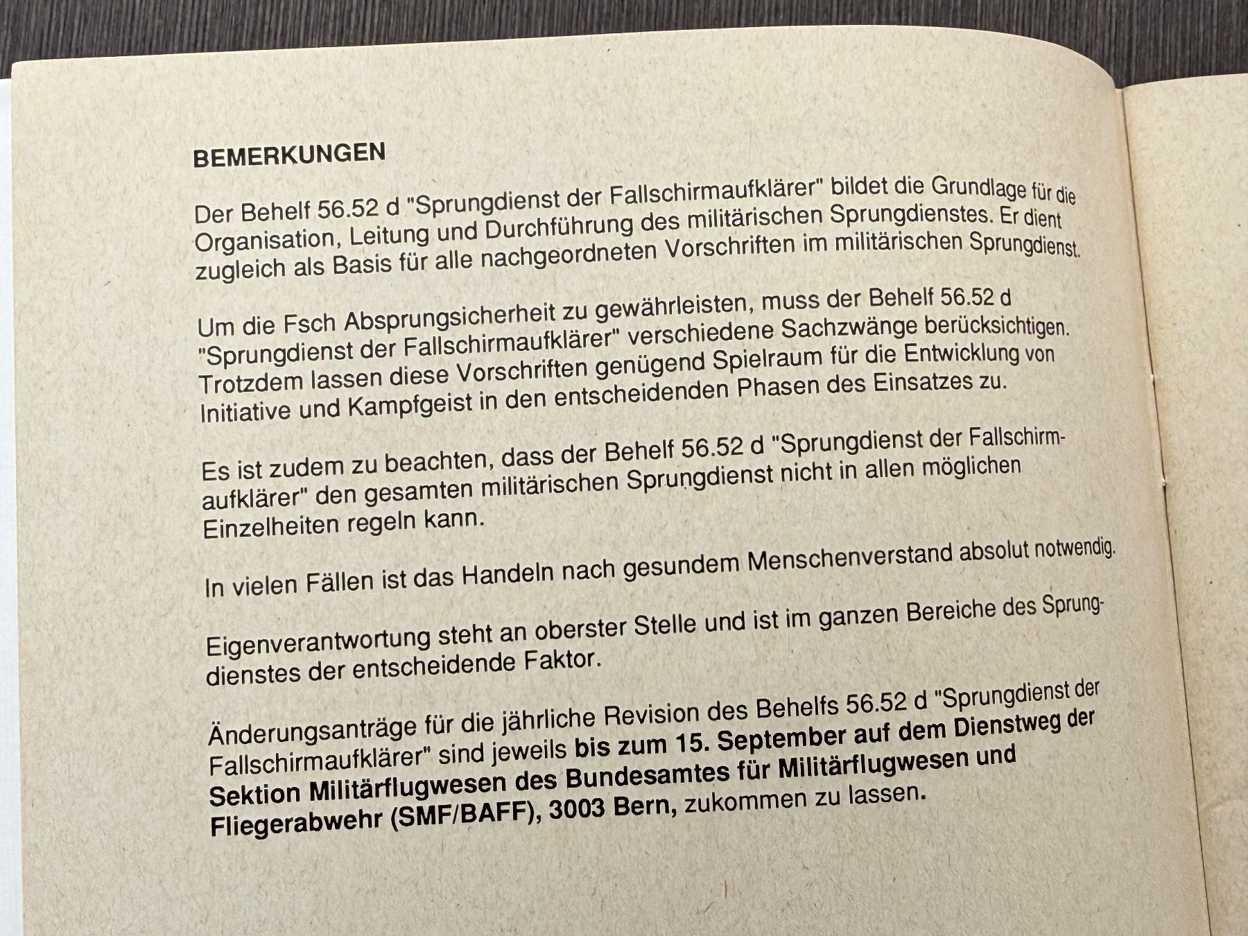 Libri: Sprungdienst der Fallschirmaufklärer - Schweizer Armee – Usato da Brütten venduto da Hst1 1