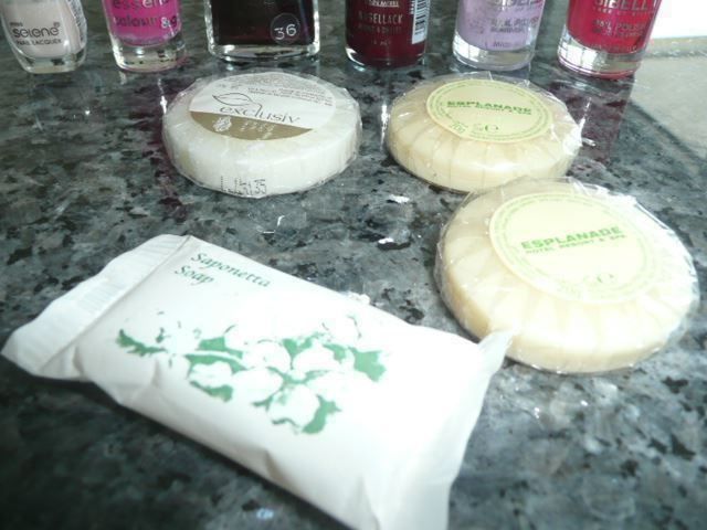 Nagellack: 6 Nagellacke und 4 Seife – Gebraucht aus Zug von falama 2