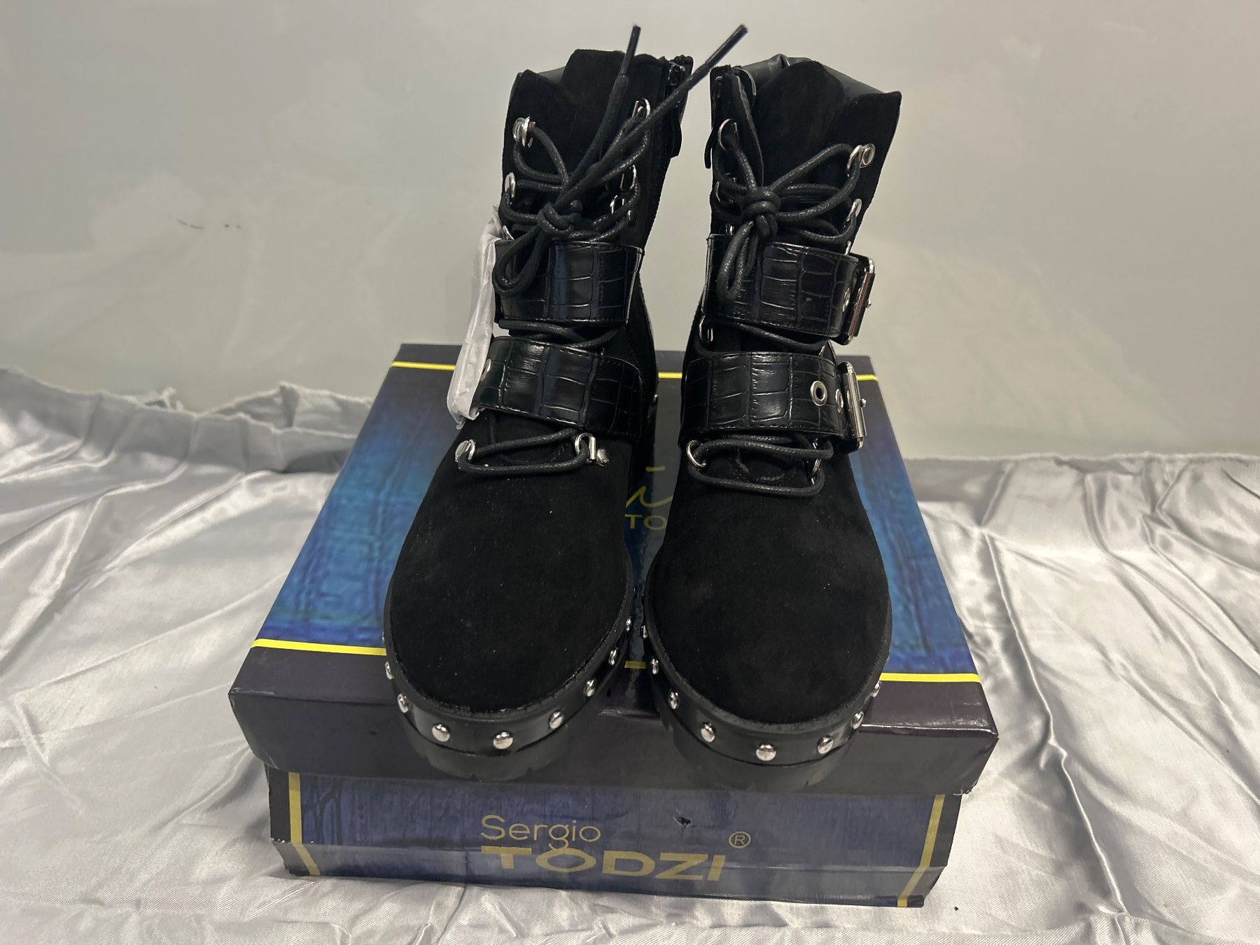 Scarpe da donna: Stiefeletten, schwarz Gr 36 Neu Gratis Versand – Nuovo e nell'imballaggio originale da Regensdorf venduto da Spyke55 2