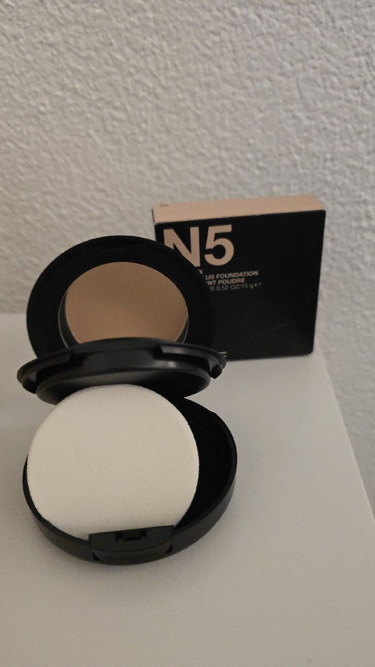 Mac Cosmetics Maquillage: MAC Studio Fix Powder Plus Foundation N5 – Neuf (Voir description) à Aristau par rap_6nvq 1