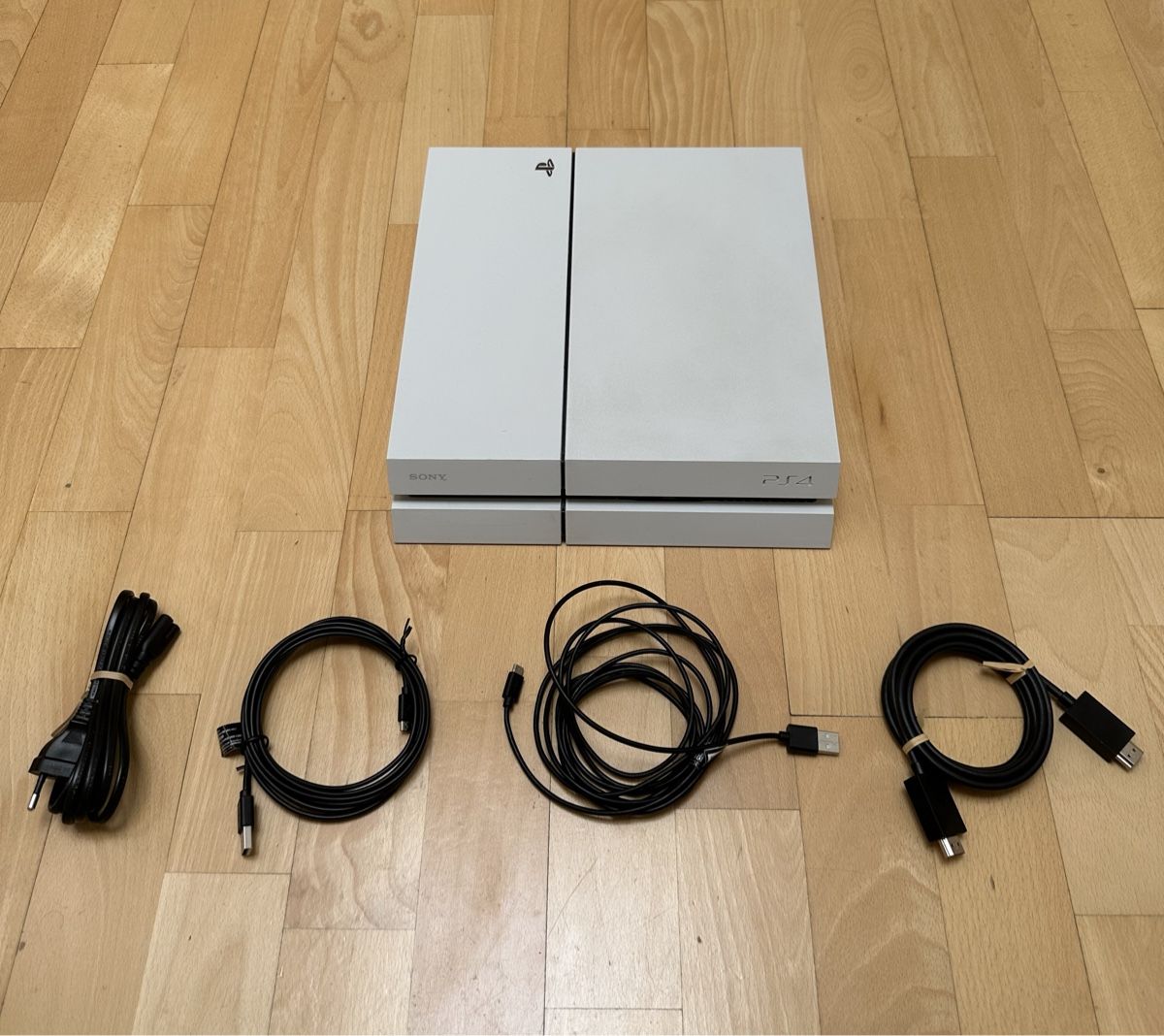 Sony Console: Playstation 4 (1. Generation) weiss – Usato da Abtwil SG venduto da PauloDybala10
