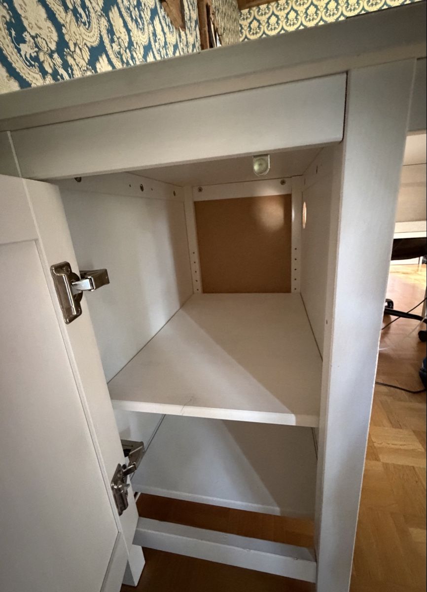 Bureaux: Ikea Hemnes Schreibtisch weiss – D'occasion à Spiez par Bluesky2000 3