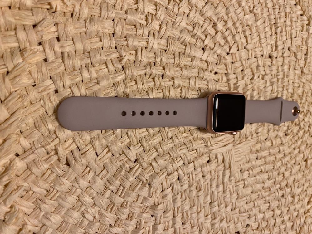 Apple watch sport 38mm cheap 7000 series rose gold aluminum