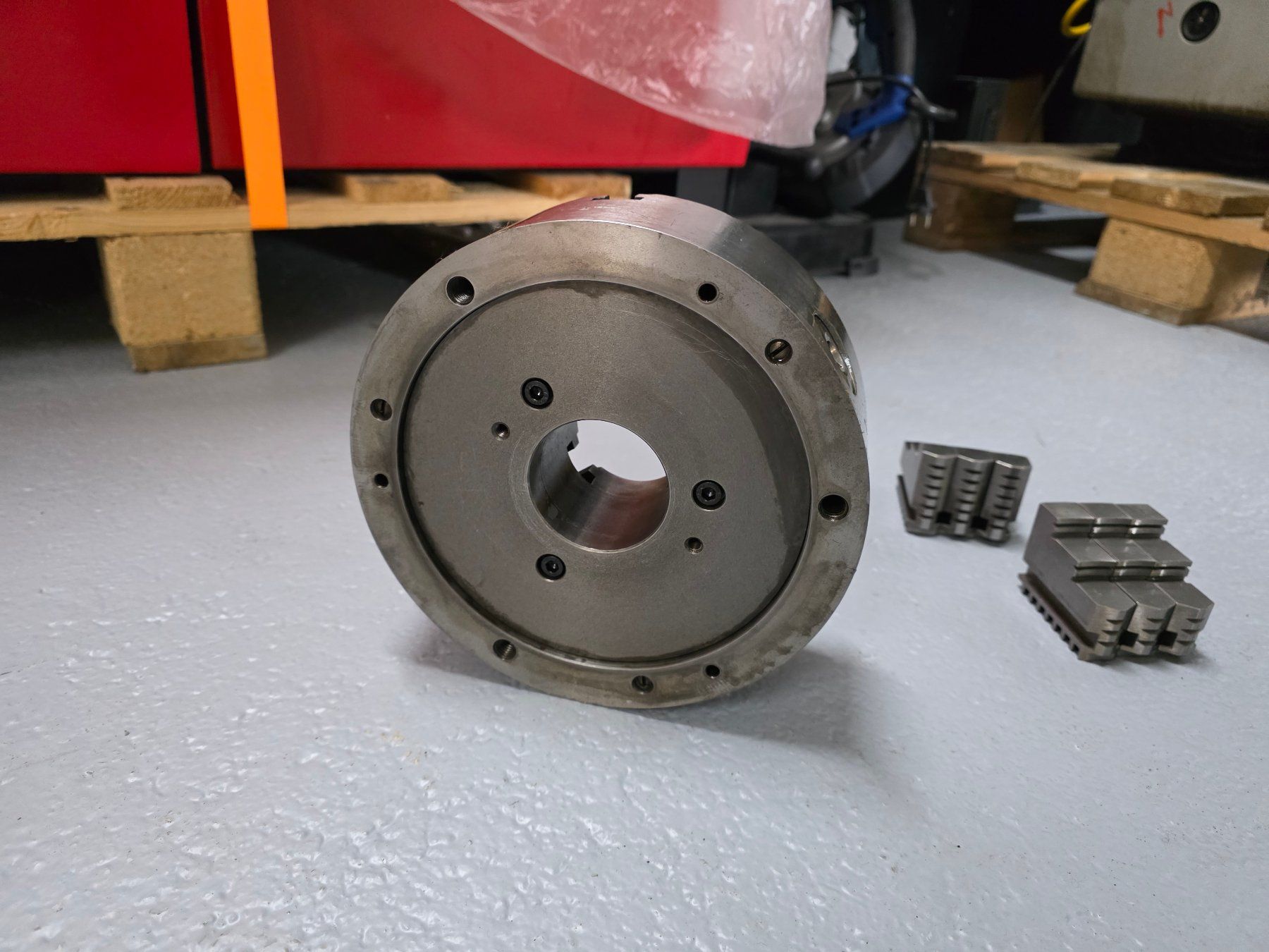 Schaublin Altro per industria metallurgica: Röhm Dreibackenfutter Ø200mm – Usato da Sax venduto da endsim 5