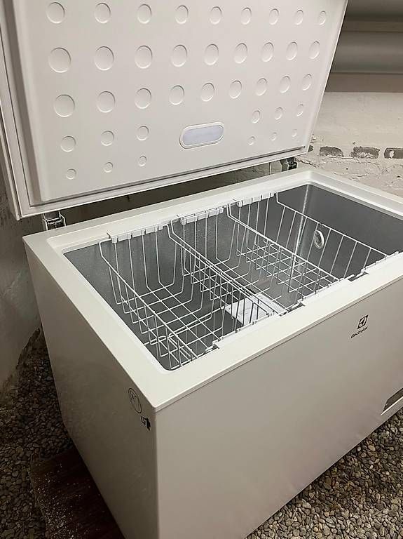 Truhen: Gefriertruhe, Elektrolux  – Gebraucht aus Zürich von winti-brocki
