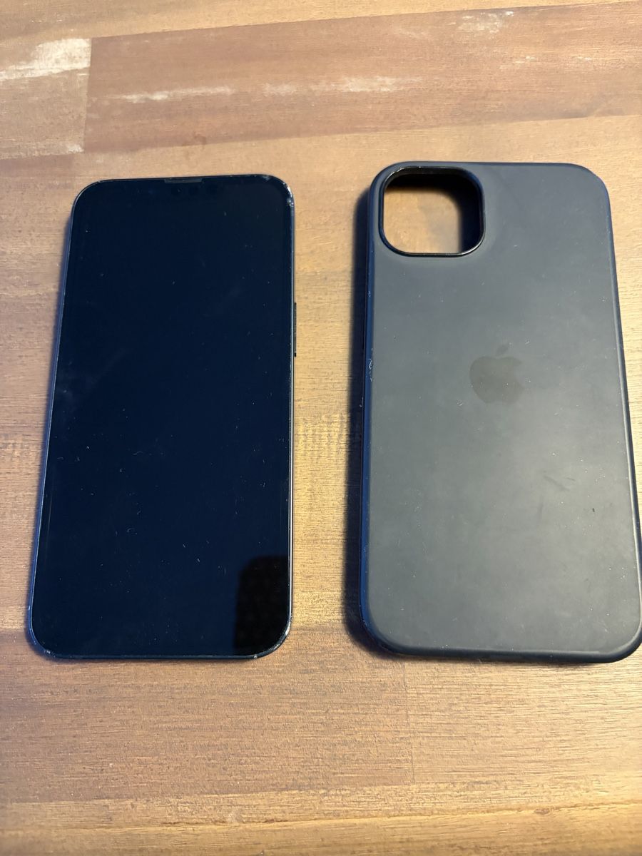 Apple Telefoni cellulari / Smartphones: I Phone 13  – Usato da Tagelswangen venduto da Gizzmo..77