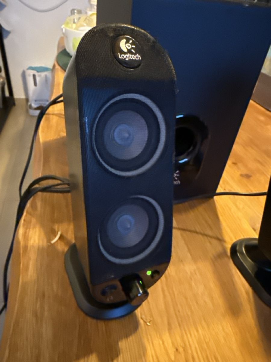 Logitech Casse acustiche: Logitech X-230 2.1 PC-Soundsystem für Bastler oder Ersatz – Difettoso da Wabern venduto da MLPYAQ1027 1