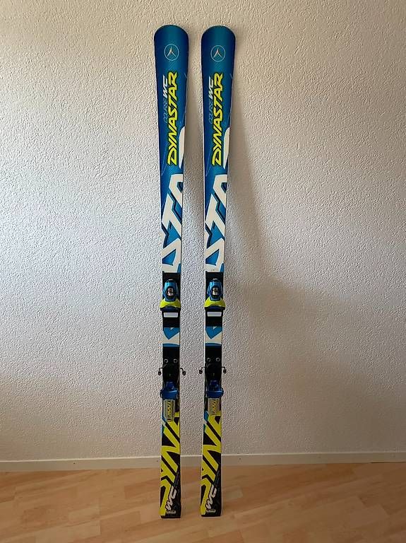 Dynastar Sci: Dynastar Course WC Riesenslalom Ski 182 cm – Usato da Kriens venduto da den_ym8k