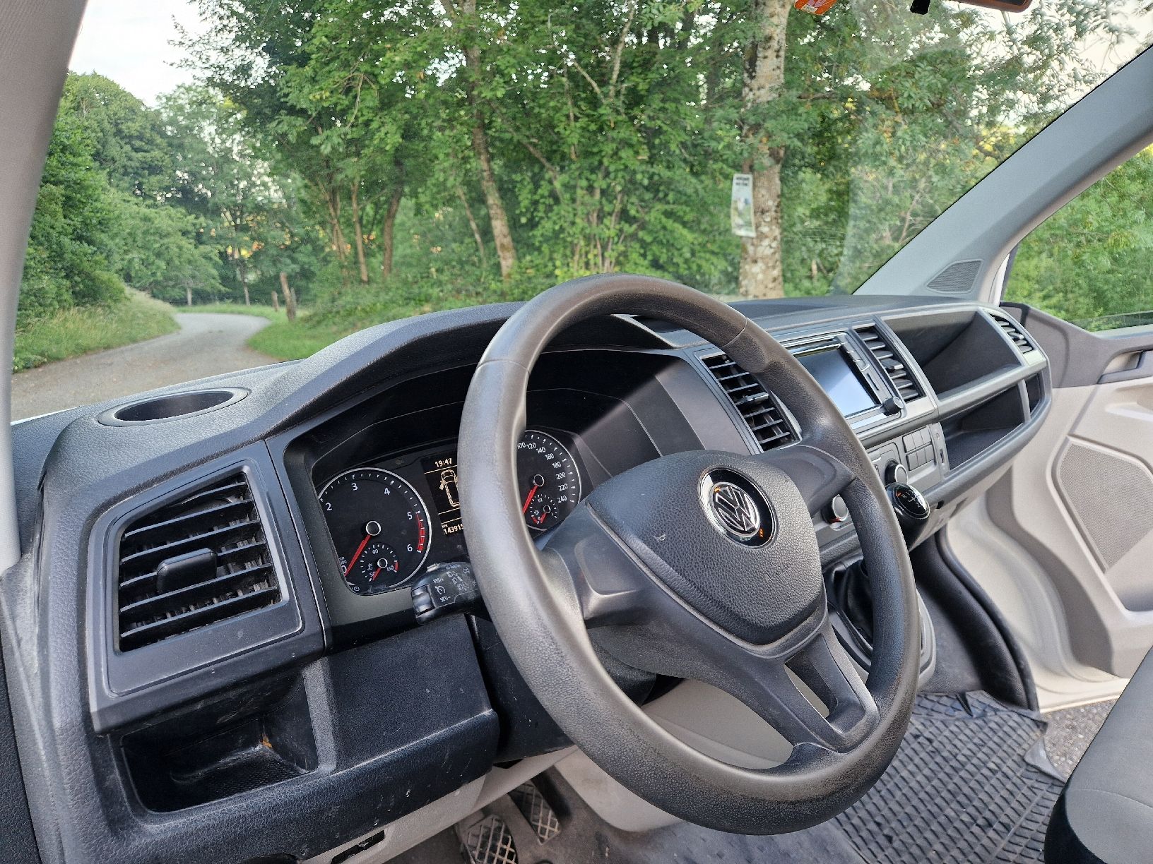 VW Veicoli commerciali: VW T6 Kastenwagen weiss – Usato da Rumisberg venduto da Synchro 5