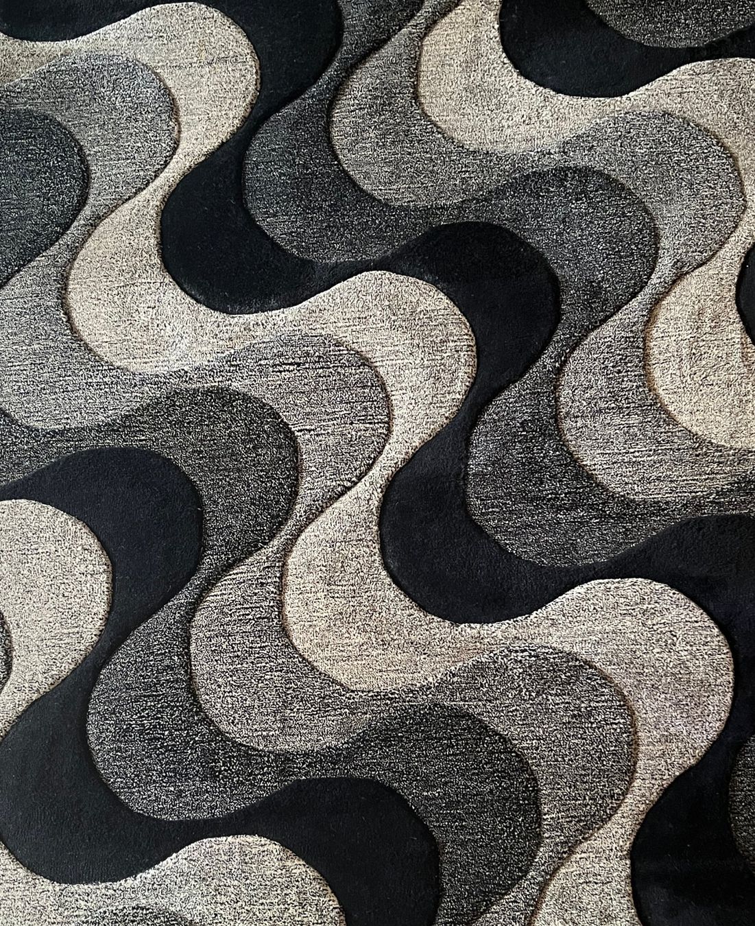Tapis: handgetufteter moderner Teppich – Neuf (Voir description) à Arth par malkoush 1