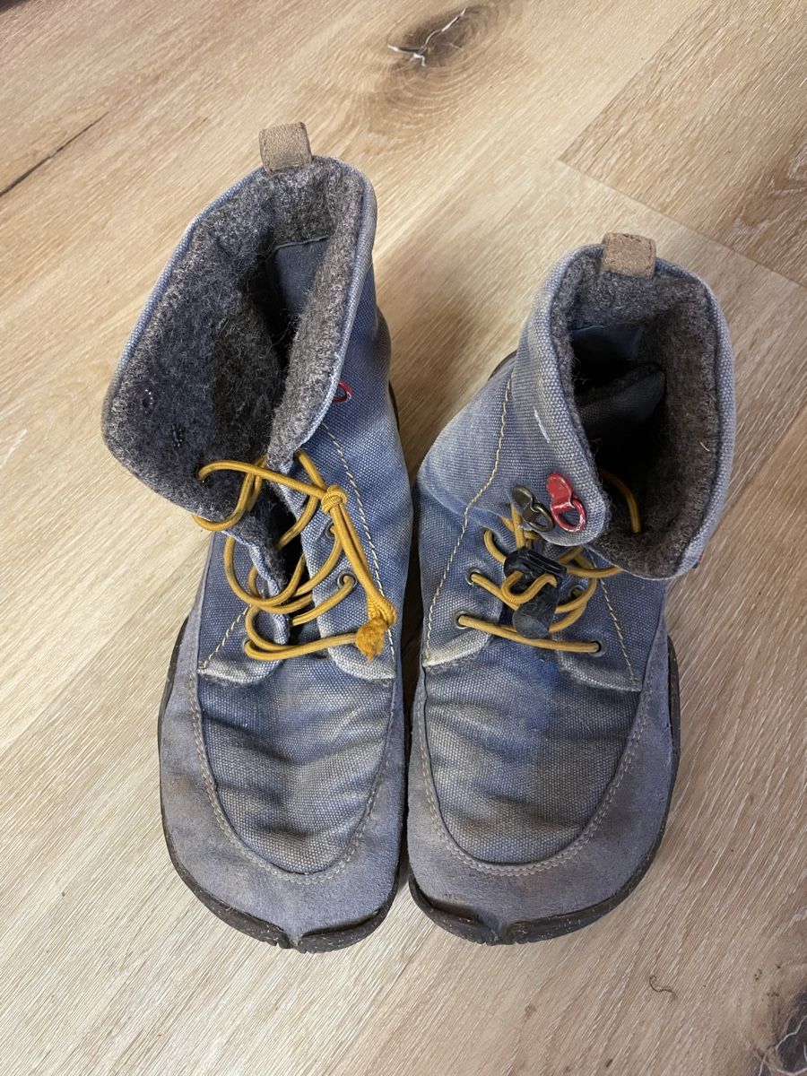 Wildling Scarpe per ragazzi: Winter Wildling Schuhe Gr.34/35 – Usato da Arch venduto da kathyayani