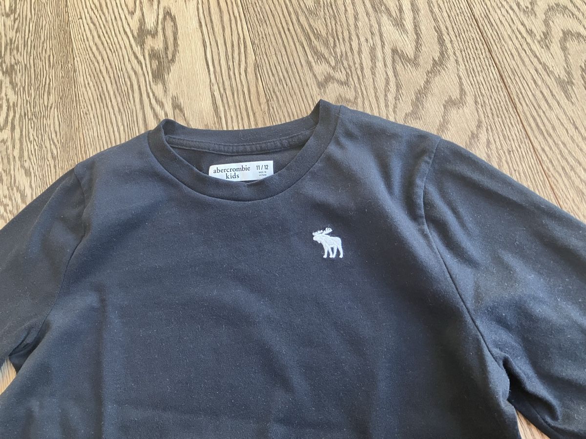 Abercrombie Maglioni & Felpe: Langarmshirt schwarz Grösse 150 – Usato da Cham venduto da Liliane78 1