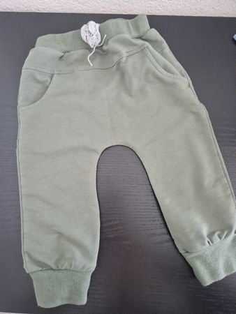 Trainerhosen Grösse 18-24 Monate