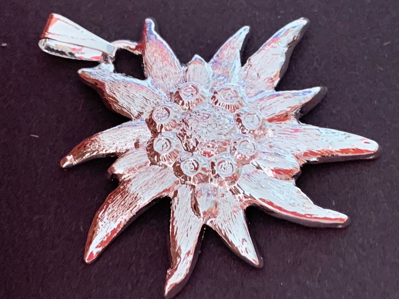 Ciondoli: Anhänger edelweiss silbrig – Usato da Dittingen venduto da Bellevista 1
