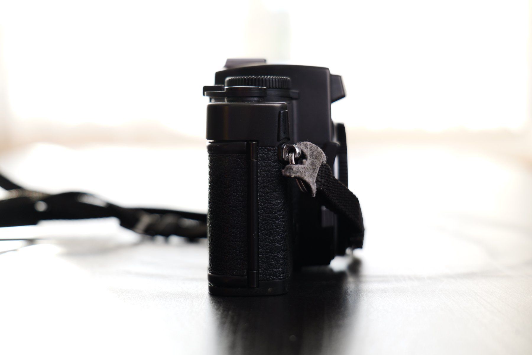 Leica Fotocamera: Leica R4 Kamera – Usato da Tecknau venduto da LevinLaufmann 3