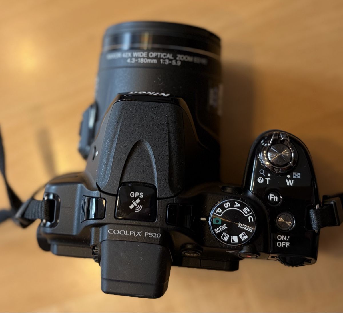 Nikon Fotocamera: Nikon Kamera – Usato da Meiringen venduto da hml_r6rm 1