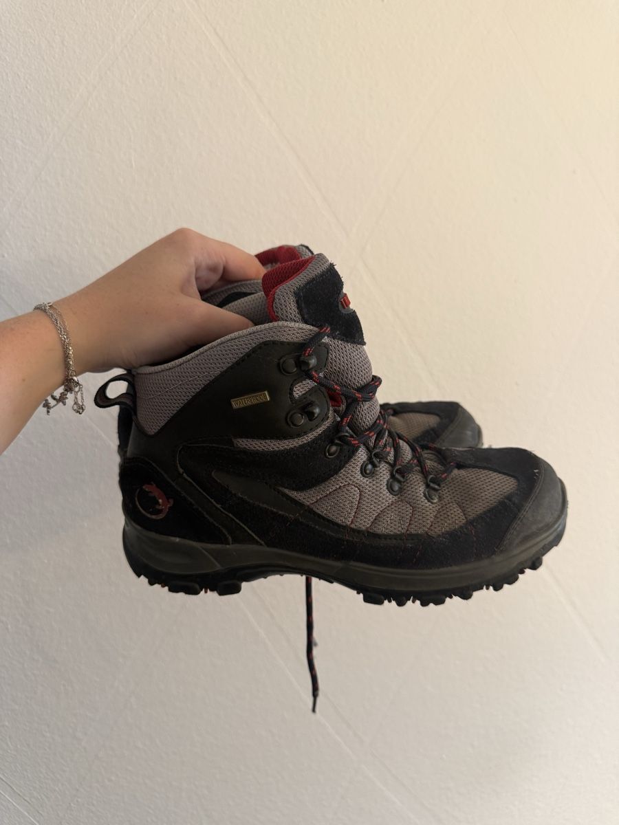 Trevolution Scarpe da uomo: Trekkingschuhe 37 – Usato da Laax GR venduto da laga03