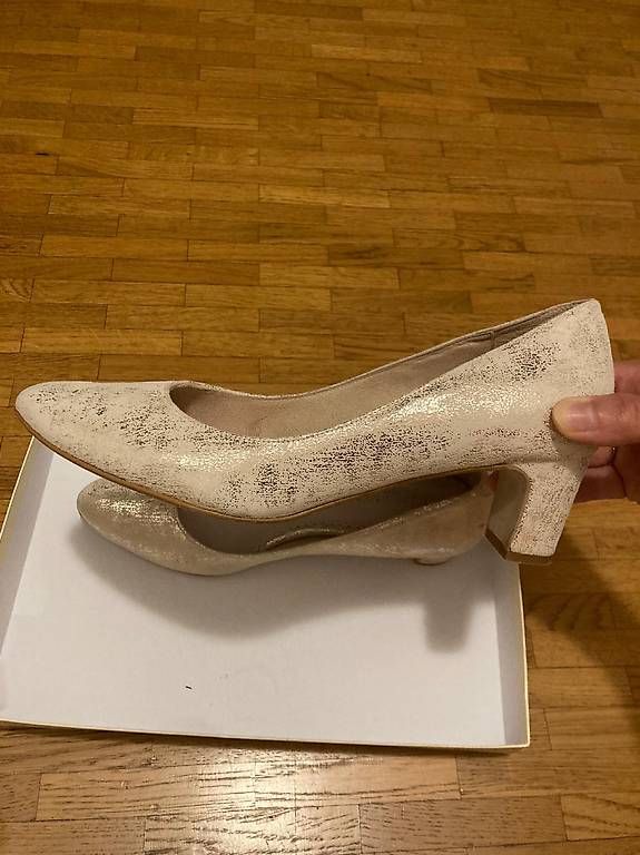 Scarpe da donna: Hochzeitsschuhe – Usato da Kriens venduto da Z2pw 2