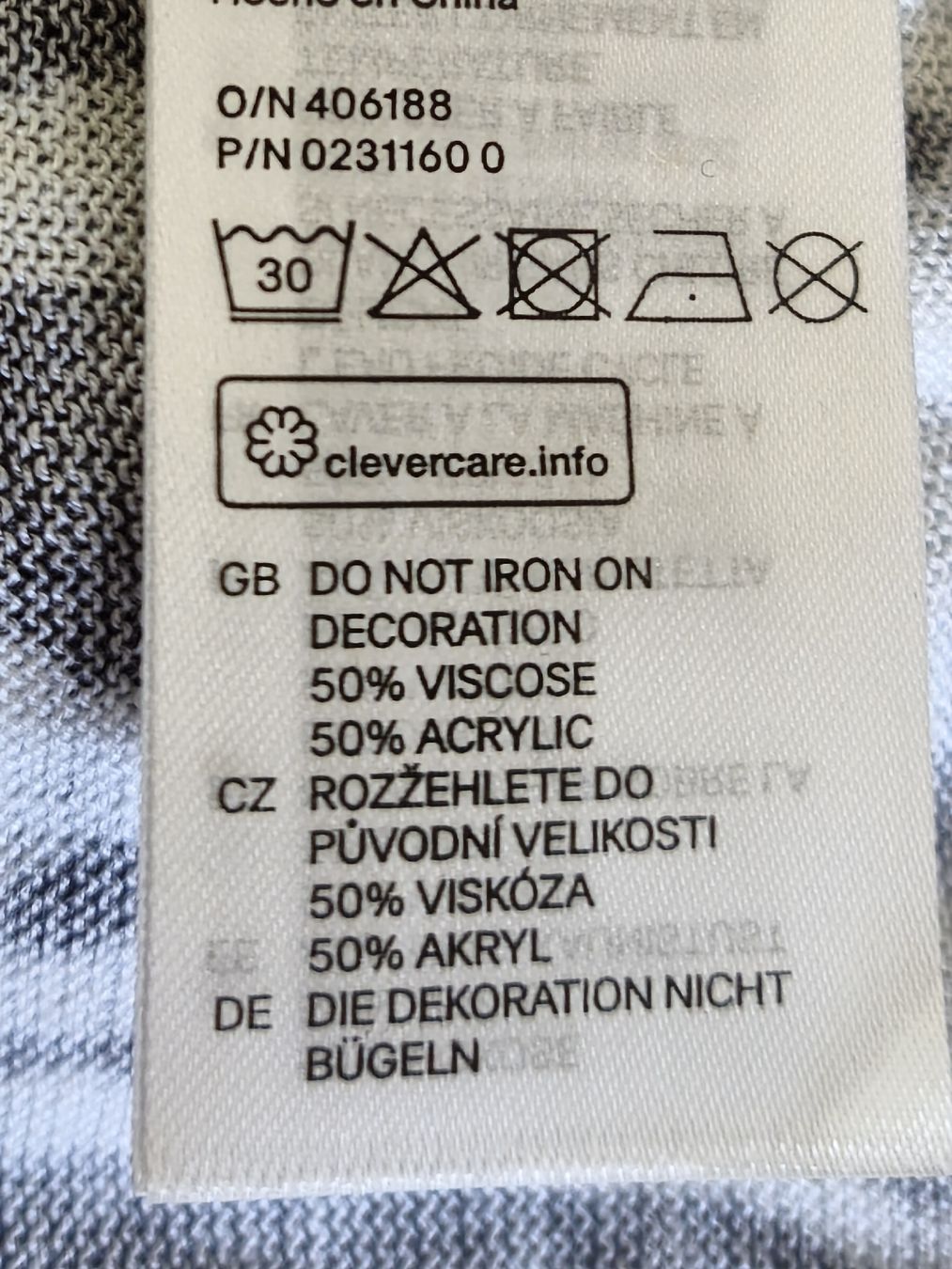 H&M Maglioni & Felpe: Damen Pullover H&M Zebra Muster Grösse XS neuwertig – Nuovo (secondo la descrizione) da KRIENS venduto da Franzy_Blond10 4