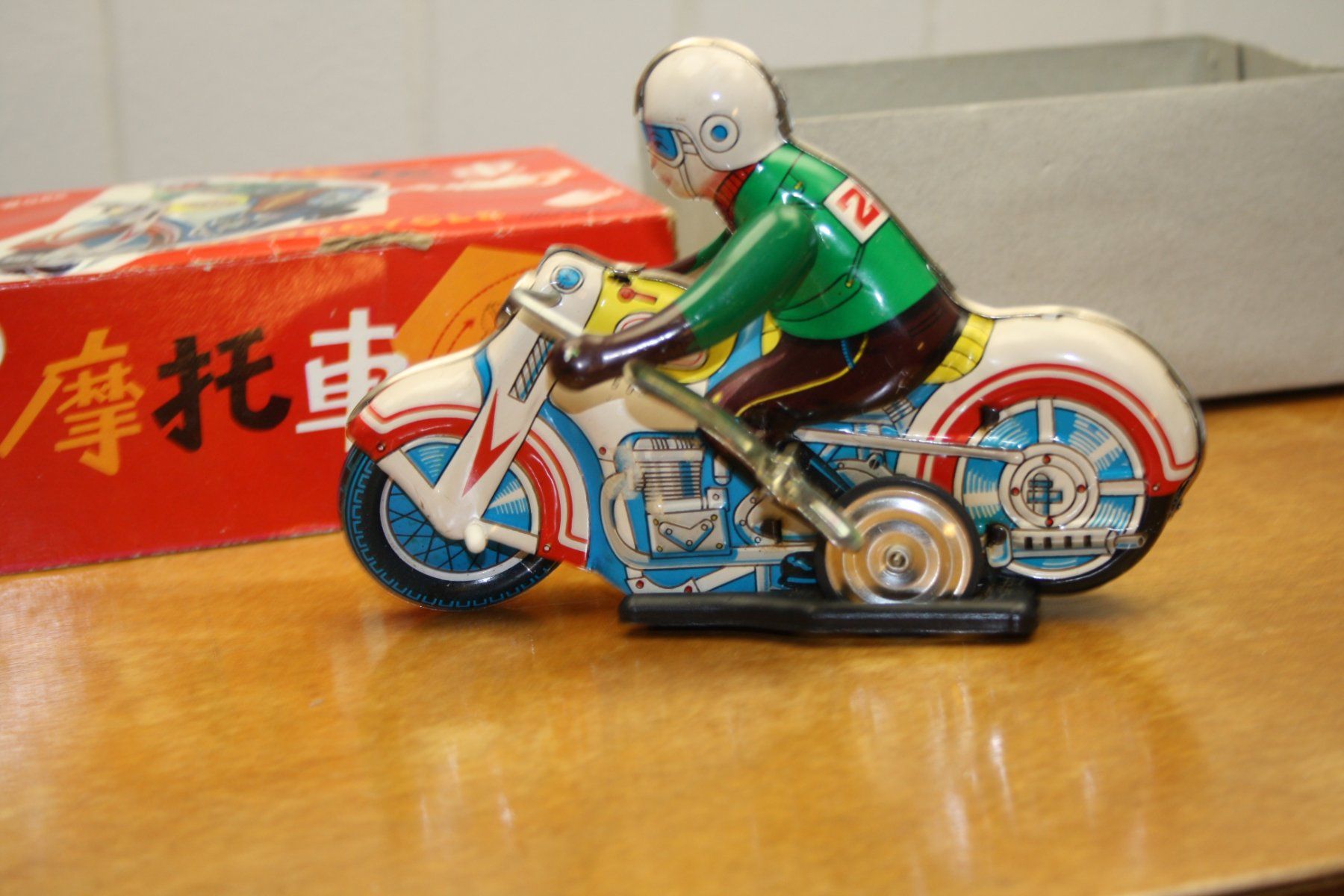 Spielzeuge: BLECH TÖFF MOTORRAD – Gebraucht aus Wauwil von Pneuedy 3