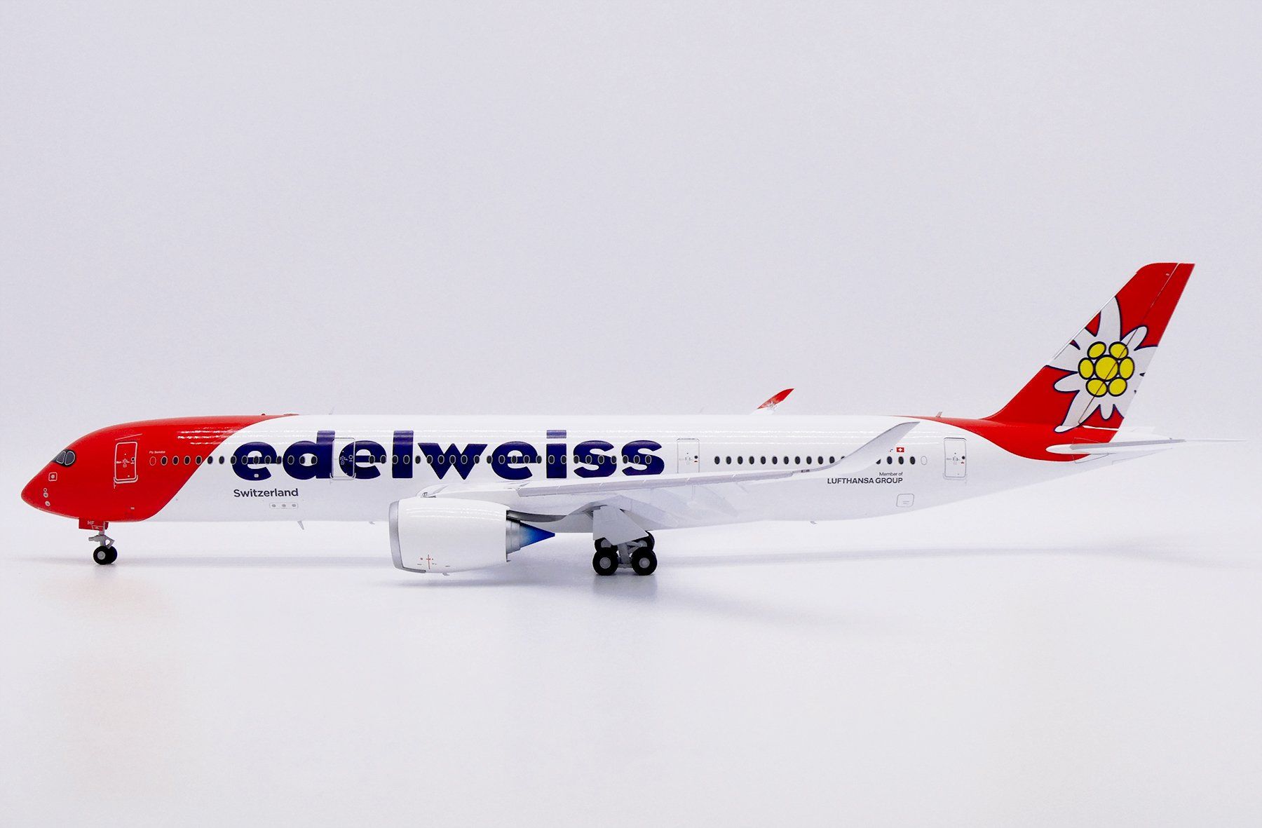 Edelweiss Kit di modellismo & Modellini statici: A350-900 EDELWEISS – Nuovo e nell'imballaggio originale da Morges venduto da iljamuromez