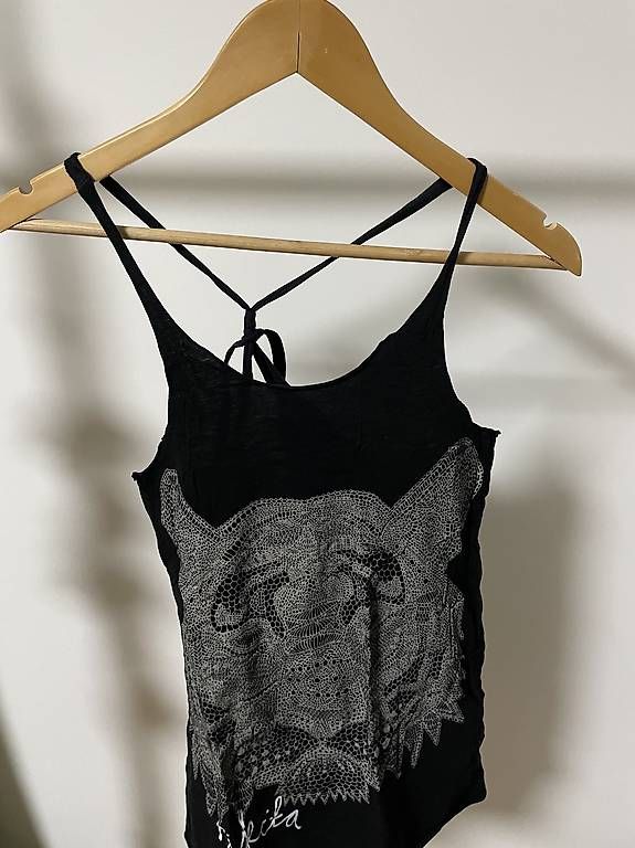 Nikita T-shirt: Nikita Shirt – Usato da Zürich venduto da maederja 2