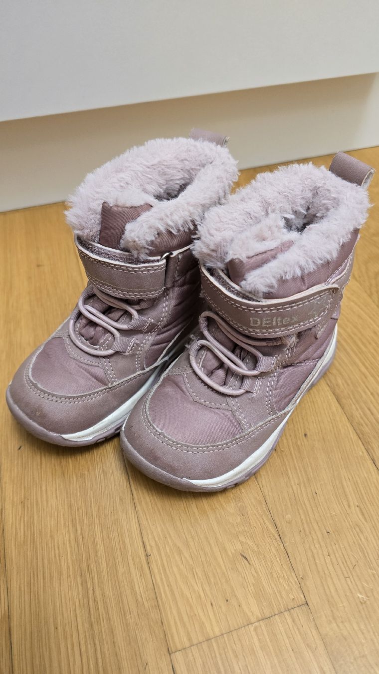 Scarpe per ragazze: Winterstiefel, 24 - eine saison getragen – Usato da Zug venduto da zebbra192 1