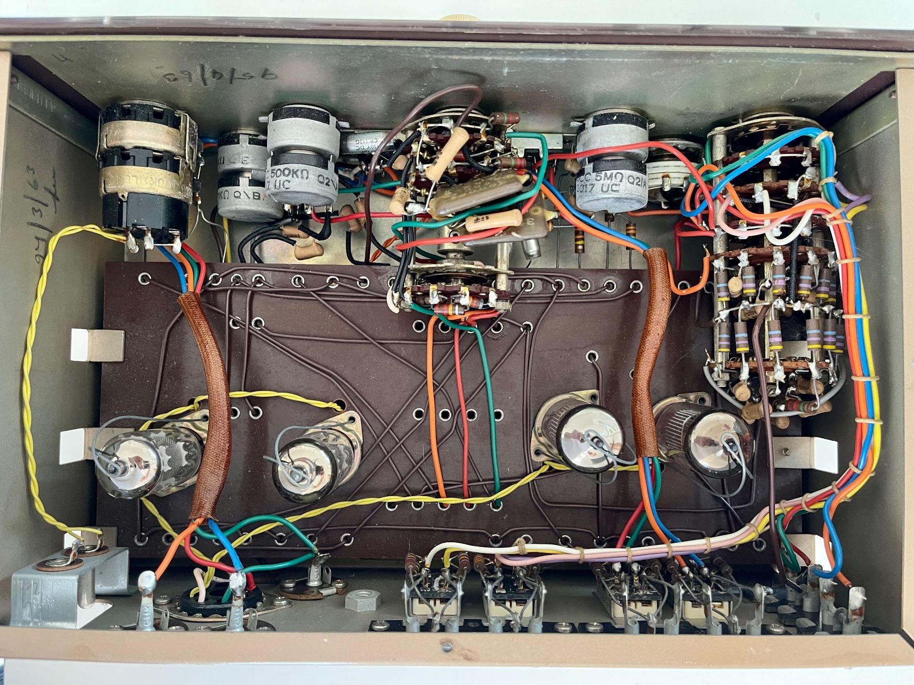 Raritäten HiFi: Leak Variscope Stereo – Defekt aus Romont FR von  3