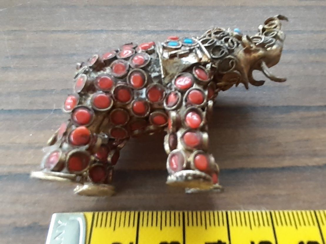 Alle Dekorationen: Antiker Elefant Tibet Granate Türkis – Gebraucht aus Mörschwil von antiksalon21 8
