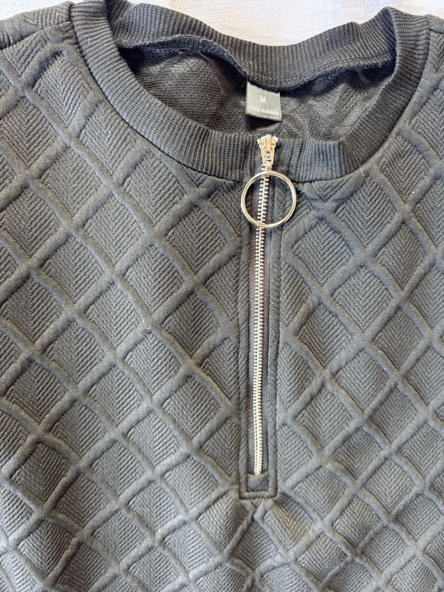Maglioni & Felpe: Sweat gris texturé avec zip – taille M – Usato da Ballaigues venduto da stef1972 1