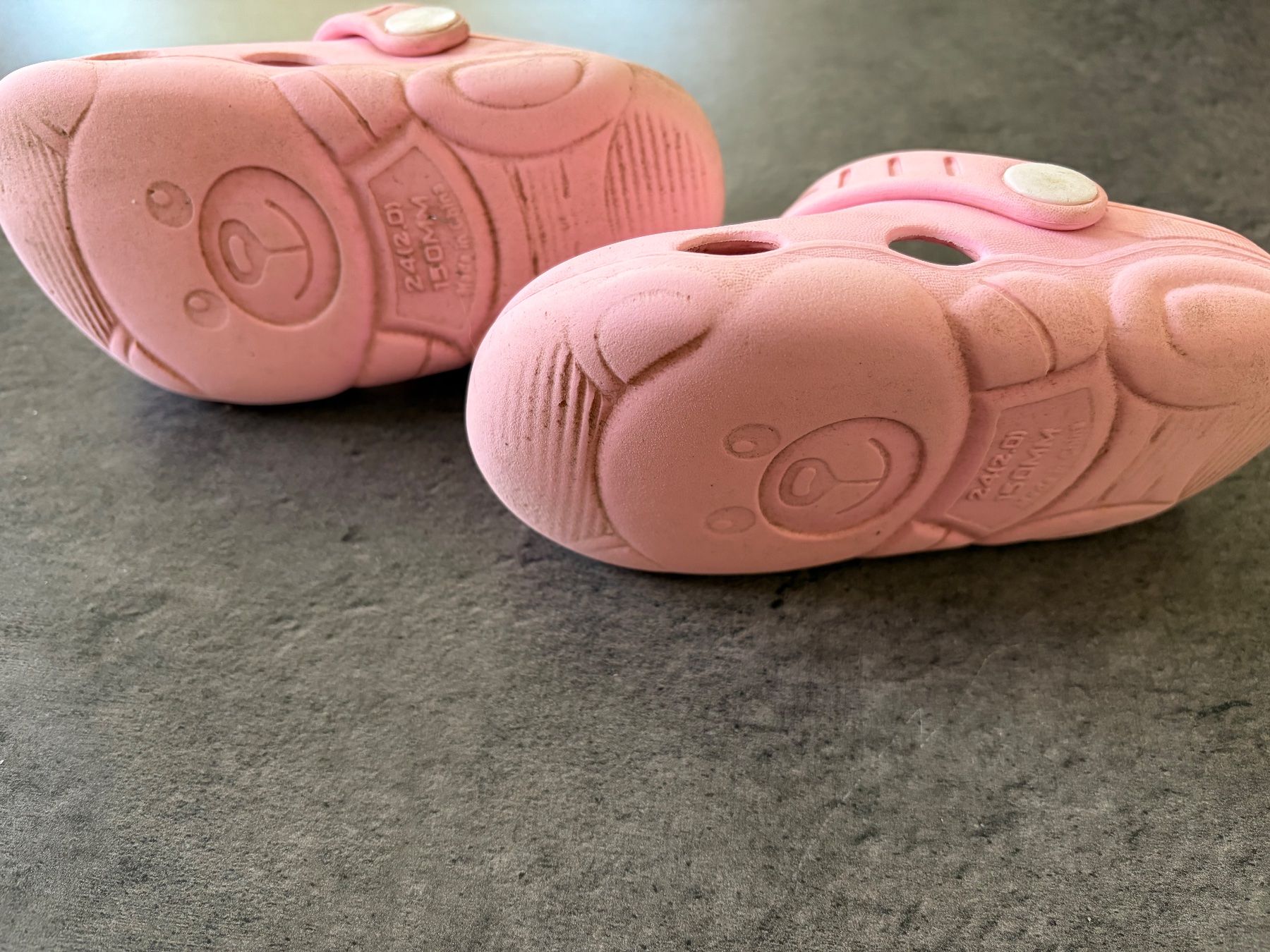 Scarpe per ragazze: Chaussures roses été pour enfant 24 – Usato da Liddes venduto da Couik 1