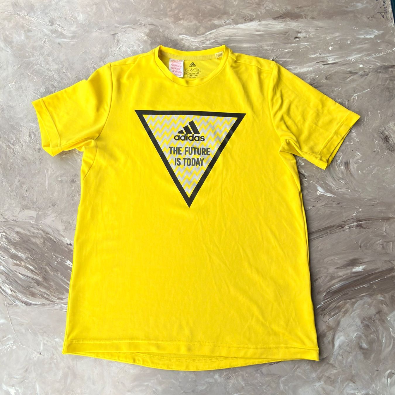 Adidas T-Shirts: T-shirt Adidas "The Future Is Today" – Gebraucht aus Thônex von Suisse.Shopping 3