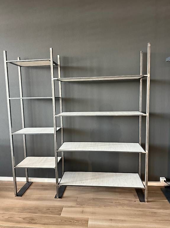 Scaffali: Stylische Metallregale – Usato da Kriens venduto da mic_bv7y