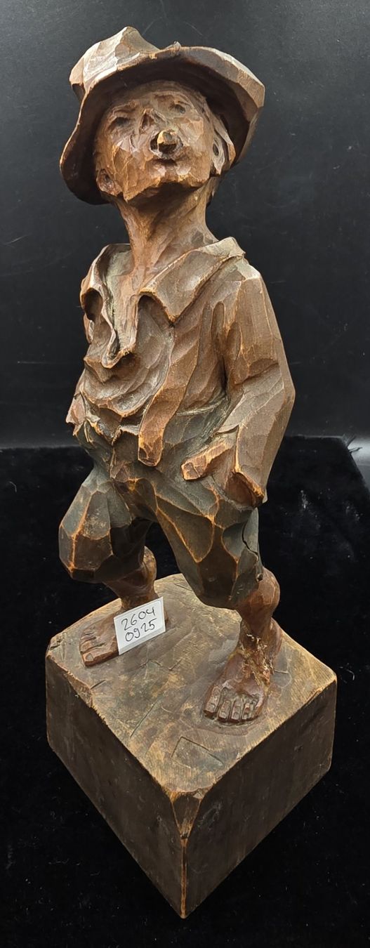 Figurines: Handgeschnitzte Figur Holz – D'occasion à Rorschacherberg par snOOpydOg11
