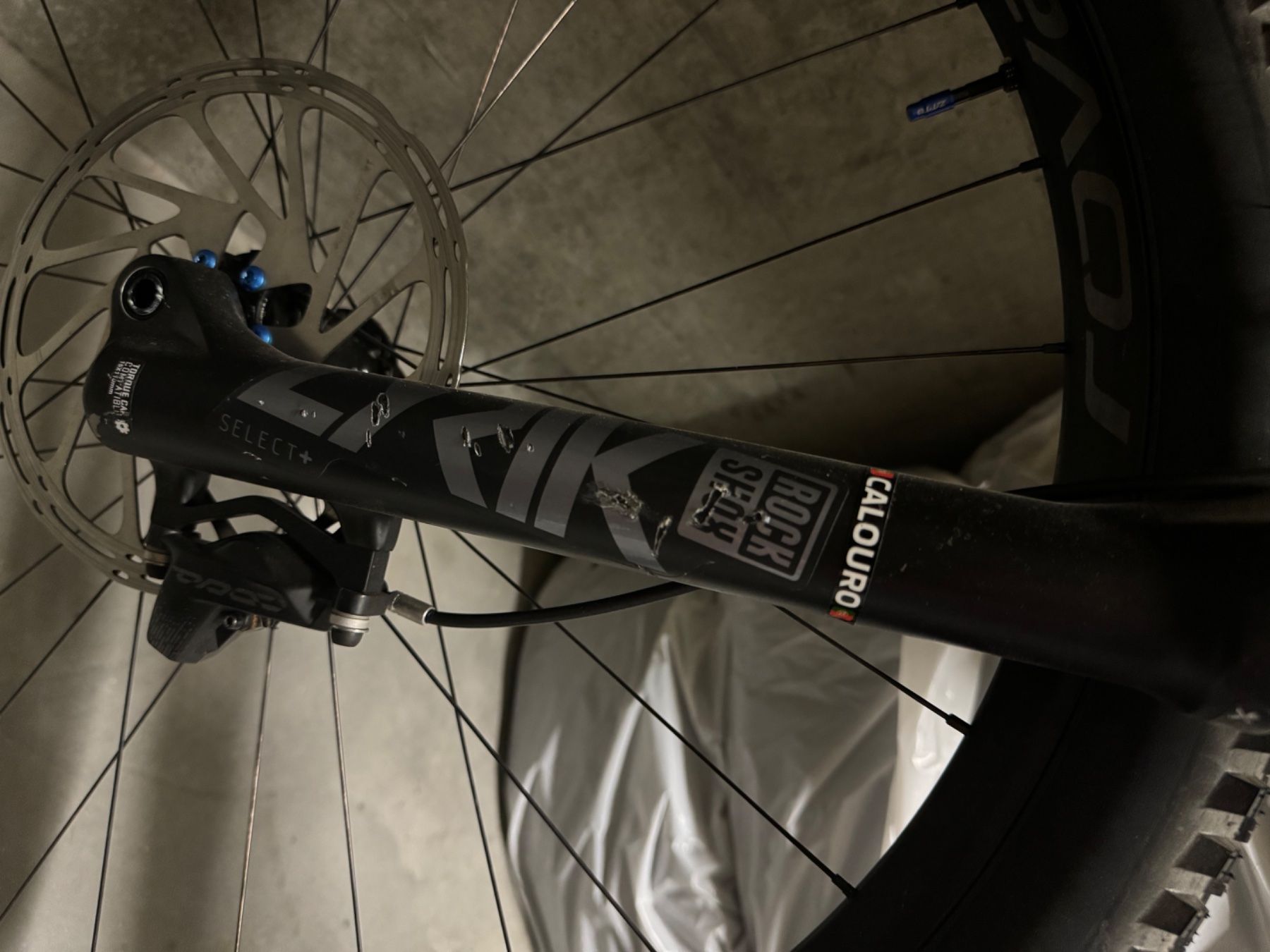 Specialized Velos: SPECIALIZED Enduro Elite S4 (L) – Gebraucht aus Chur von  4