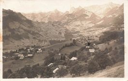 Weissenburg BE Panorama Simmental Tal