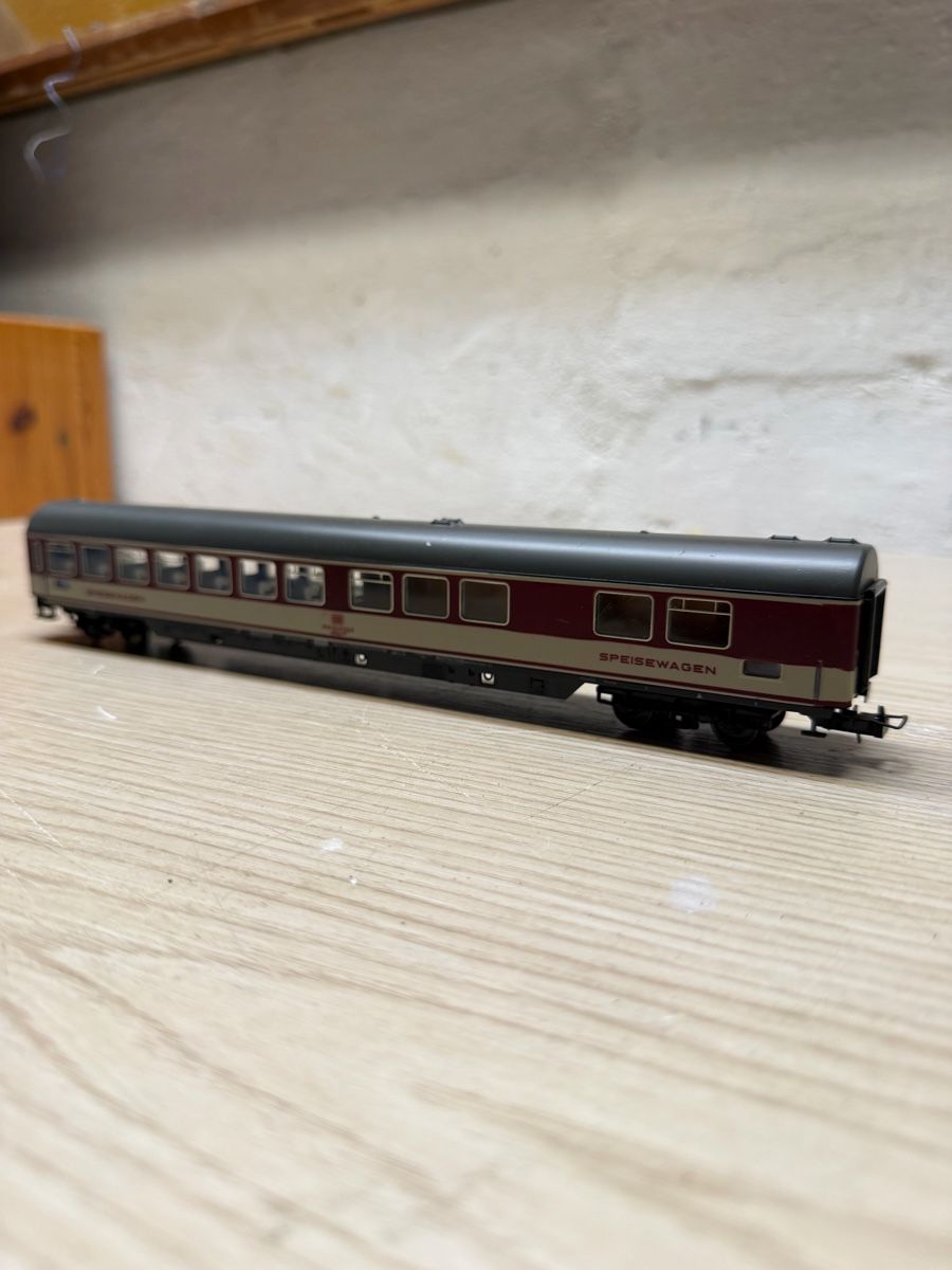 Modellini di ferrovie: Rowa Speisewagen HO – Usato da Herzogenbuchsee venduto da ioa_zcm6
