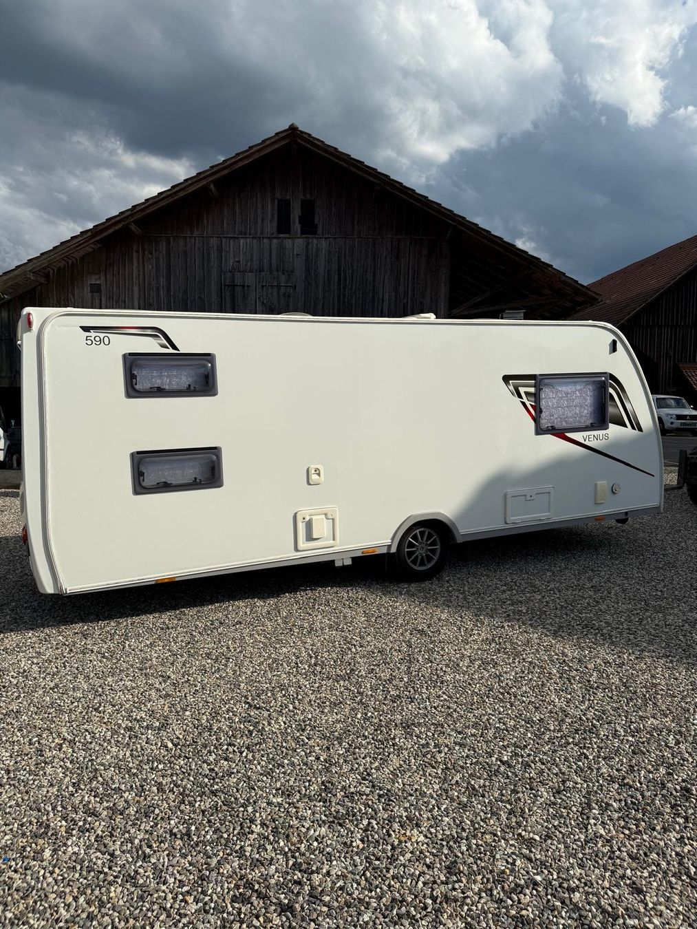 Veicoli da campeggio: Wohnwagen Anhänger – Usato da Wolfwil venduto da Knxl 3